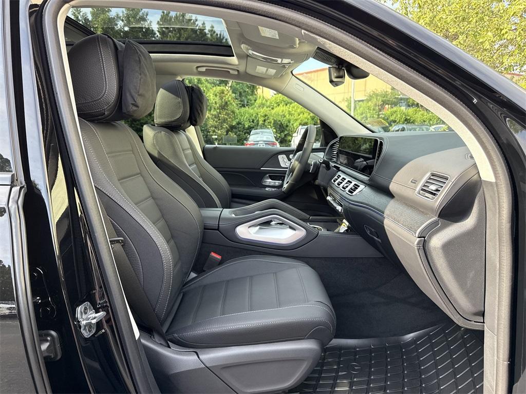 new 2025 Mercedes-Benz GLE 450e car, priced at $88,165