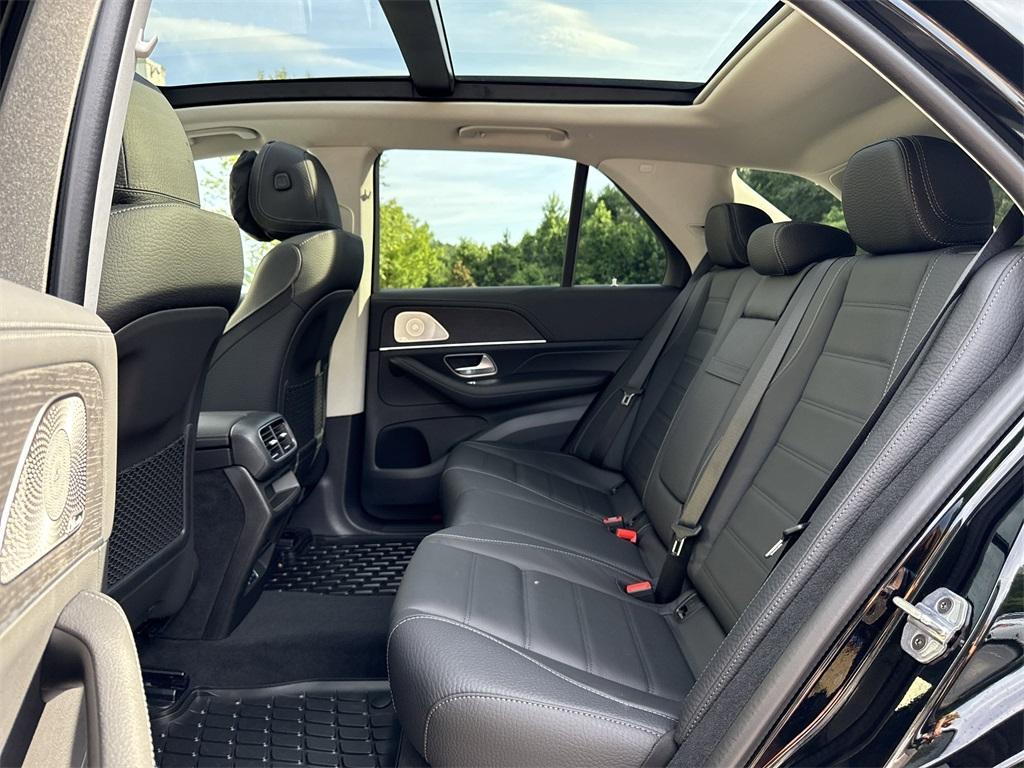 new 2025 Mercedes-Benz GLE 450e car, priced at $88,165