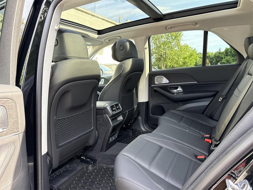 new 2025 Mercedes-Benz GLE 450e car, priced at $88,165
