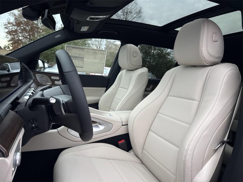 new 2025 Mercedes-Benz GLS 450 car, priced at $94,405