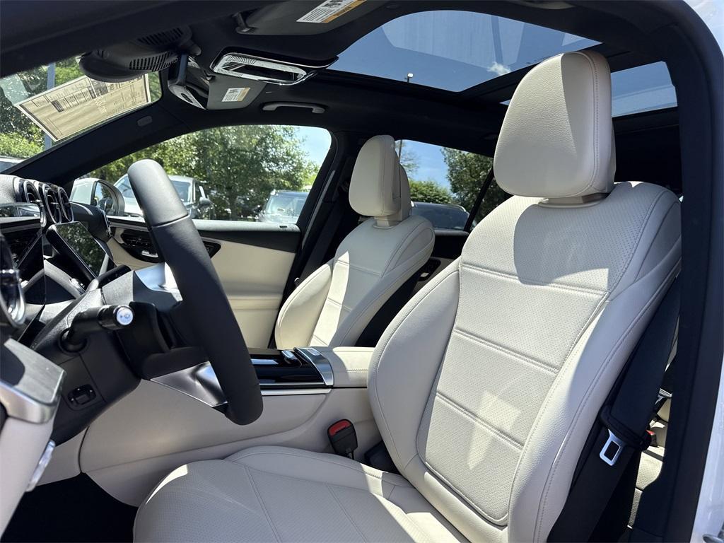 new 2025 Mercedes-Benz GLC 300 car, priced at $54,150