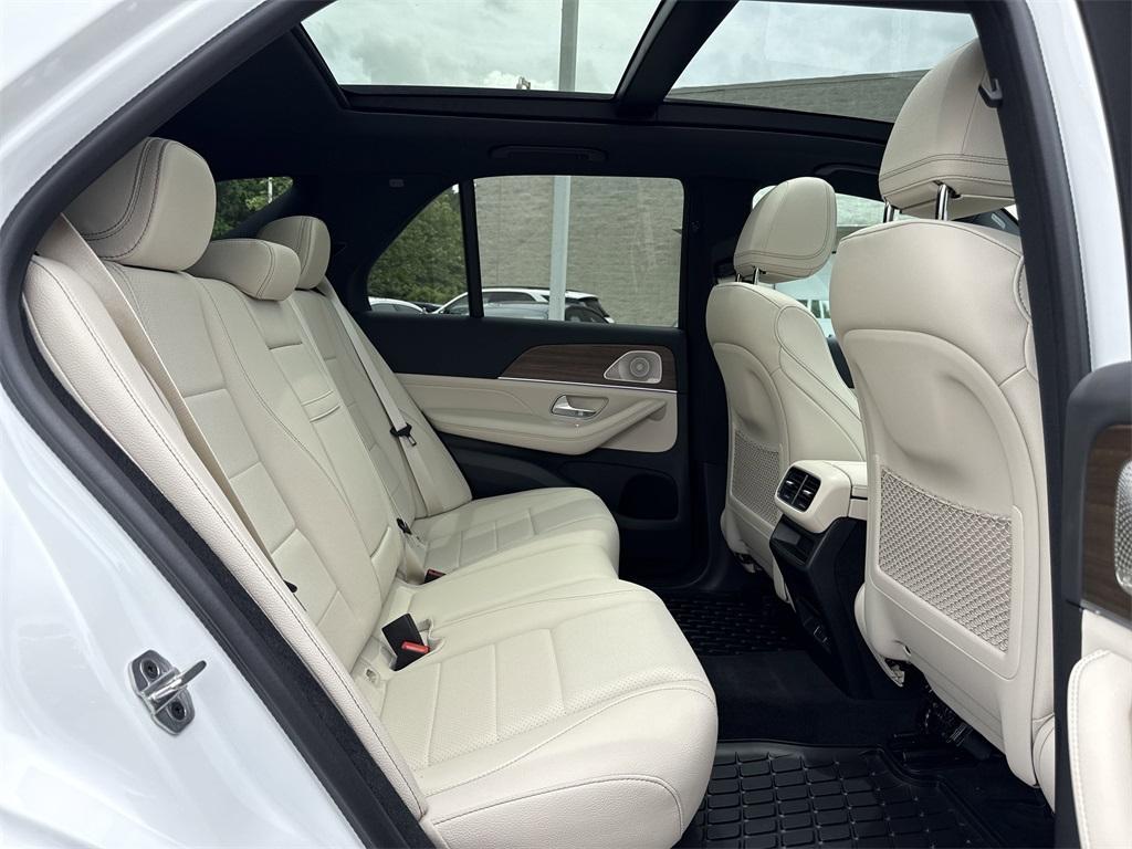 new 2025 Mercedes-Benz GLE 350 car, priced at $78,630