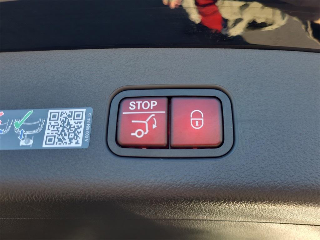 new 2026 Mercedes-Benz GLC 300 car, priced at $58,450