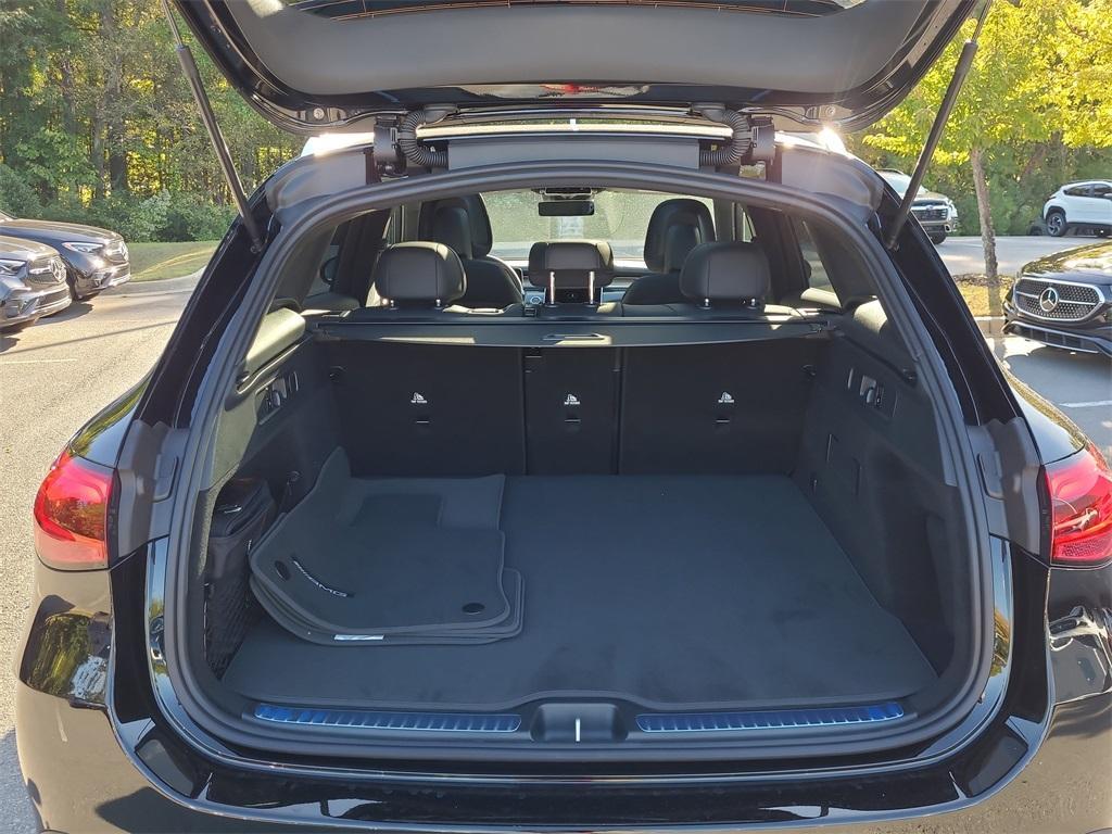 new 2026 Mercedes-Benz GLC 300 car, priced at $58,450