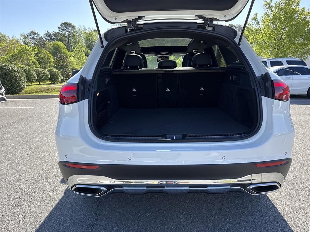 new 2025 Mercedes-Benz GLC 300 car, priced at $54,135