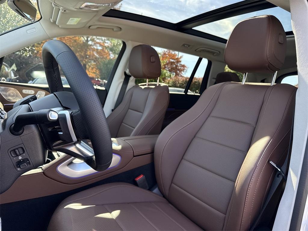 new 2026 Mercedes-Benz GLS 450 car, priced at $98,280