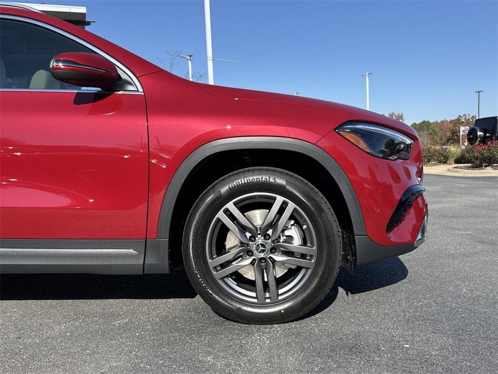 new 2025 Mercedes-Benz GLA 250 car, priced at $49,095