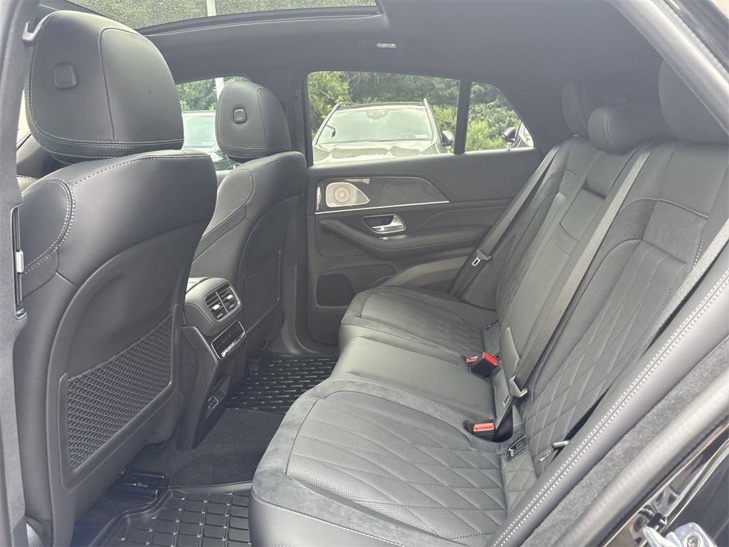 new 2025 Mercedes-Benz AMG GLE 53 car, priced at $108,215