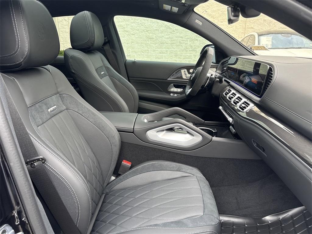 new 2025 Mercedes-Benz AMG GLE 53 car, priced at $108,215