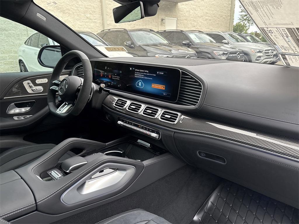 new 2025 Mercedes-Benz AMG GLE 53 car, priced at $108,215