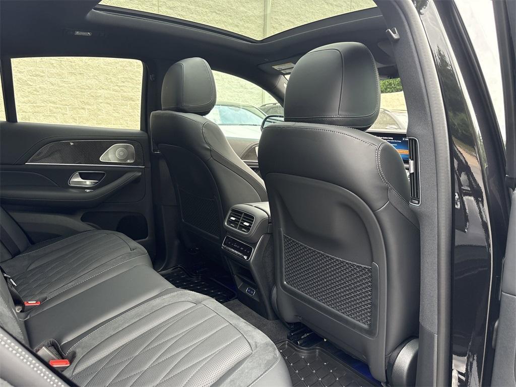 new 2025 Mercedes-Benz AMG GLE 53 car, priced at $108,215