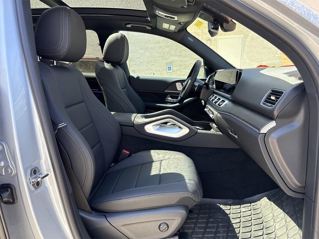 new 2025 Mercedes-Benz GLE 450e car, priced at $77,345