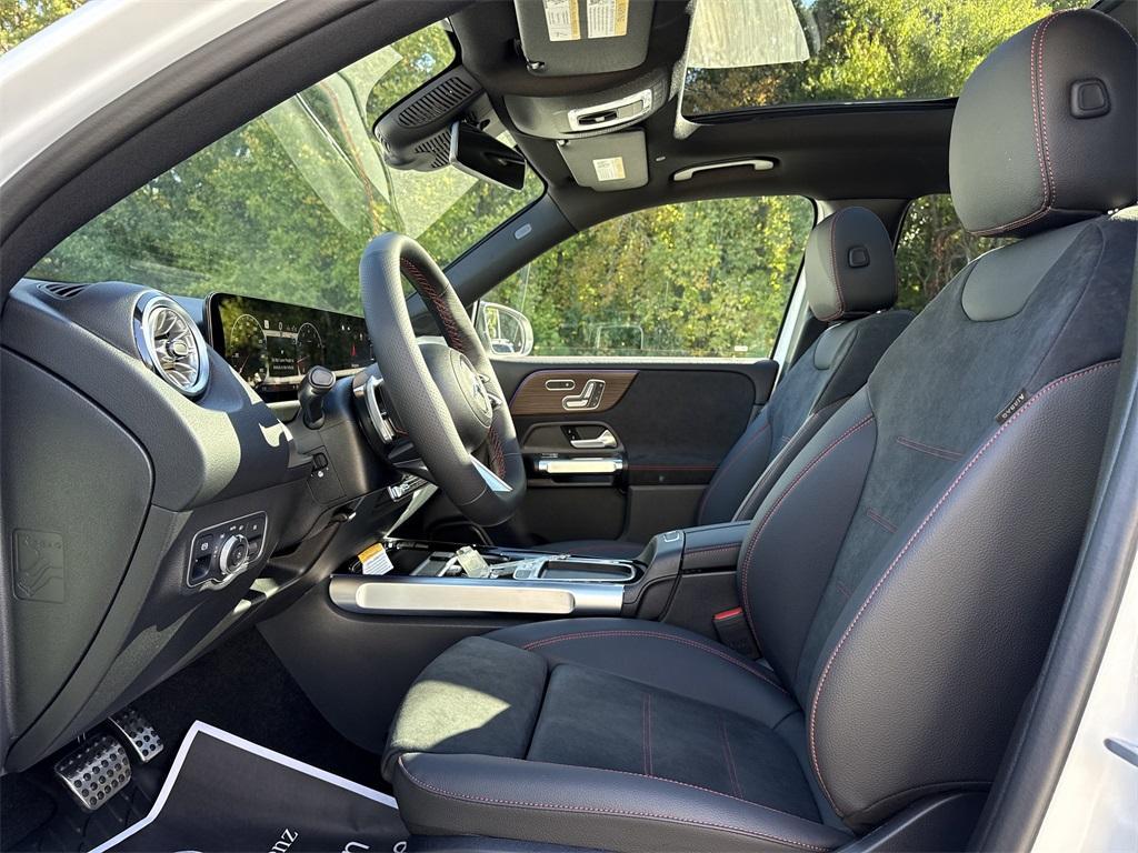 new 2026 Mercedes-Benz GLB 250 car, priced at $57,605