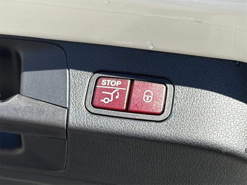 new 2026 Mercedes-Benz GLB 250 car, priced at $57,605