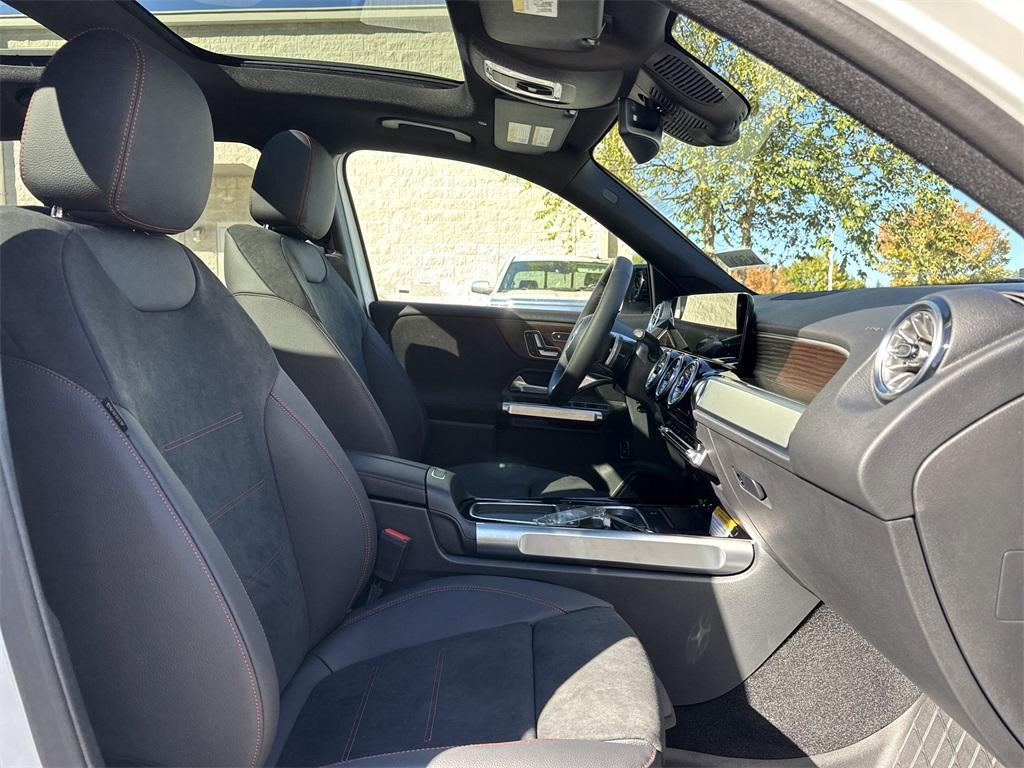 new 2026 Mercedes-Benz GLB 250 car, priced at $57,605