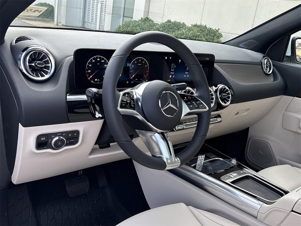 new 2026 Mercedes-Benz GLA 250 car, priced at $46,895