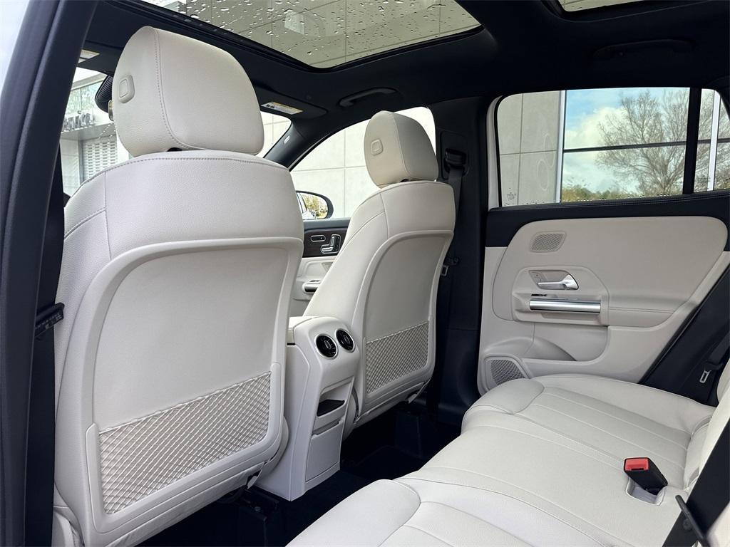 new 2026 Mercedes-Benz GLA 250 car, priced at $46,895