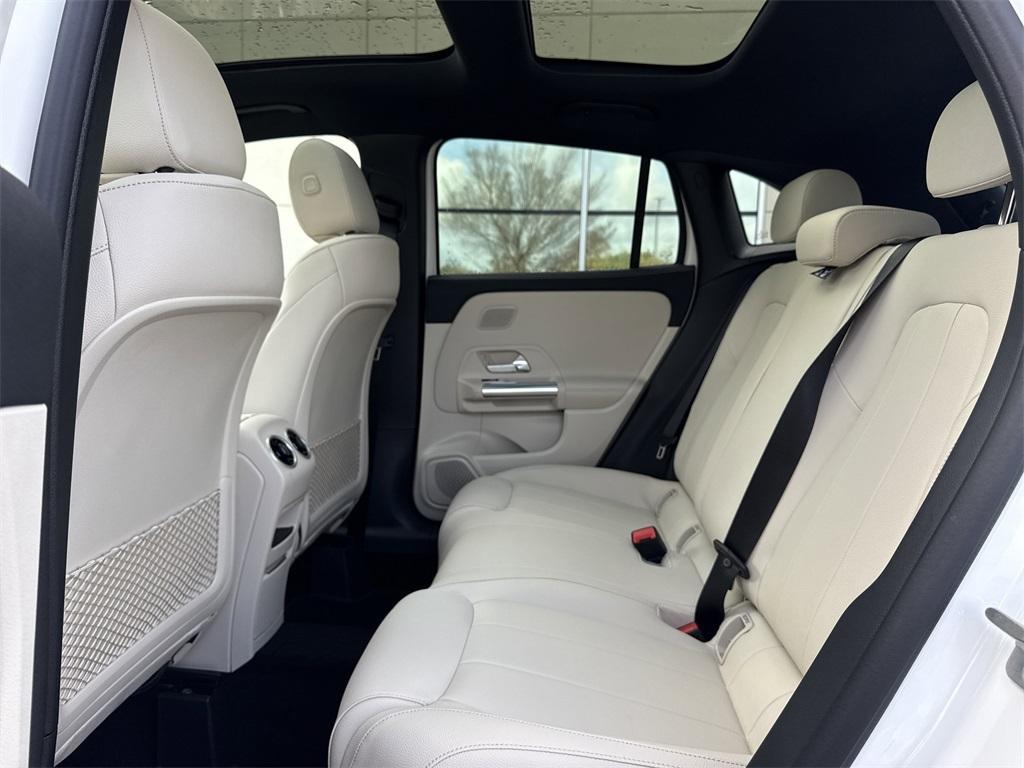 new 2026 Mercedes-Benz GLA 250 car, priced at $46,895