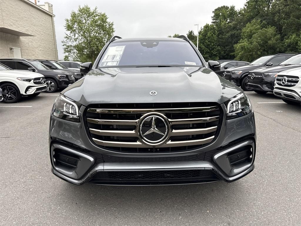 new 2025 Mercedes-Benz GLS 580 car, priced at $122,645