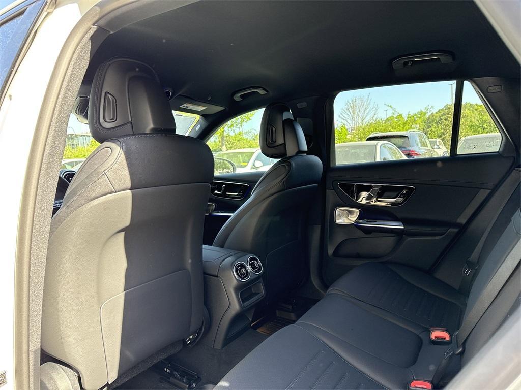 new 2025 Mercedes-Benz GLC 300 car, priced at $61,785