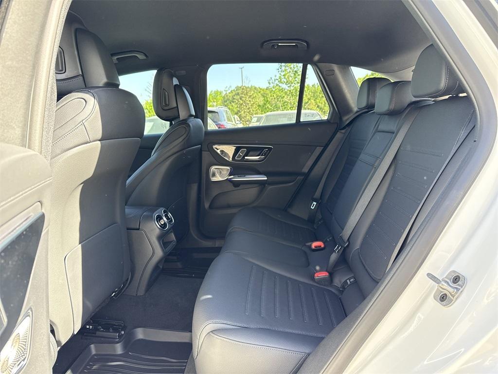 new 2025 Mercedes-Benz GLC 300 car, priced at $61,785