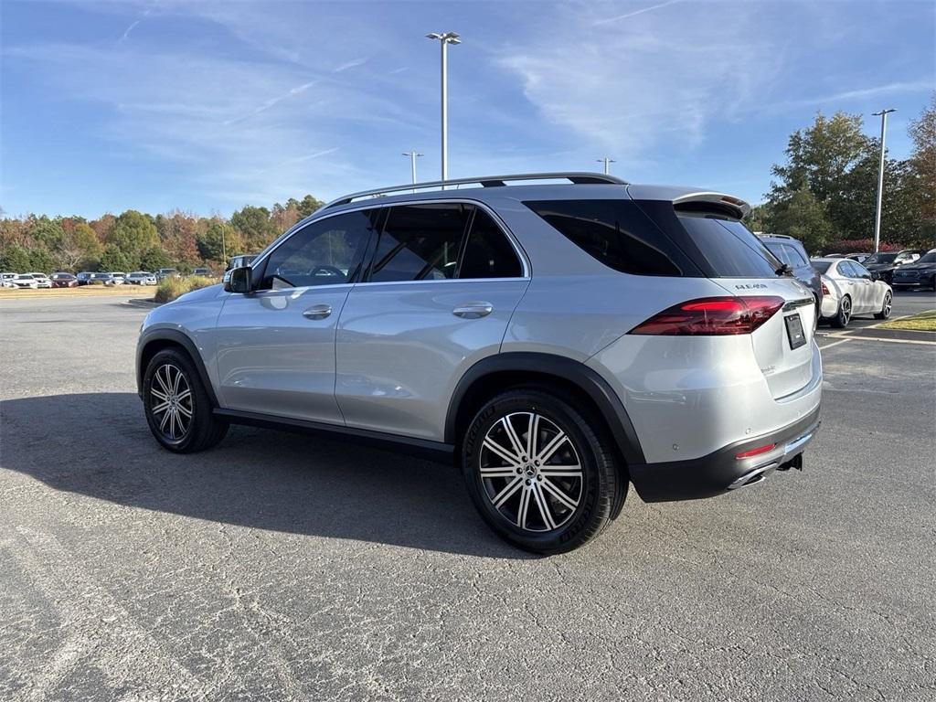 new 2025 Mercedes-Benz GLE 450 car, priced at $75,795