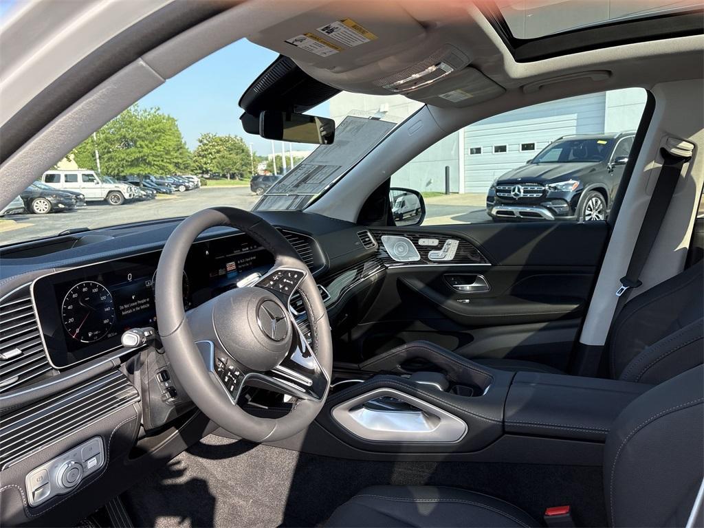 new 2025 Mercedes-Benz GLE 350 car, priced at $72,795
