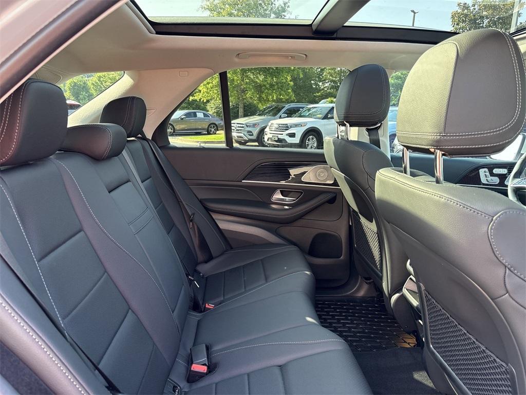 new 2025 Mercedes-Benz GLE 350 car, priced at $72,795