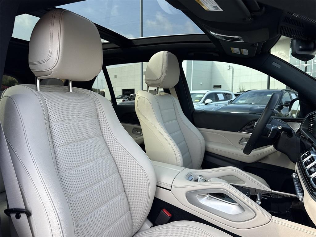 used 2025 Mercedes-Benz GLE 350 car, priced at $67,100