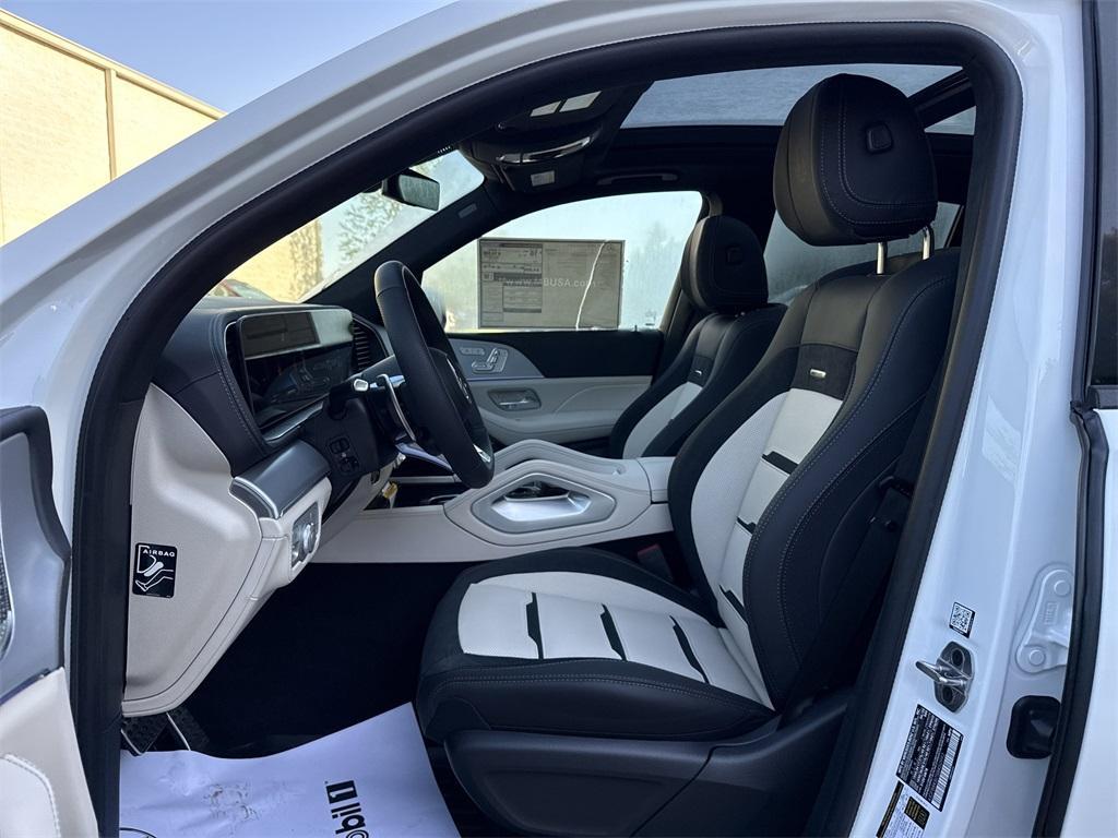 new 2025 Mercedes-Benz AMG GLE 63 car, priced at $137,320