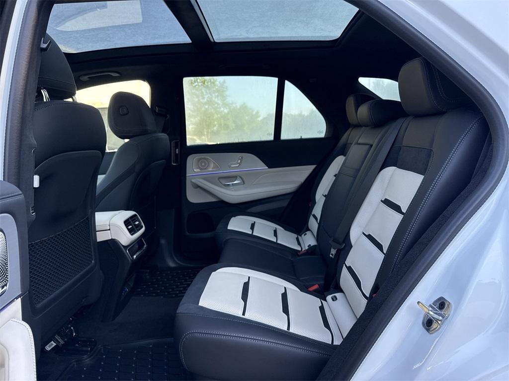 new 2025 Mercedes-Benz AMG GLE 63 car, priced at $137,320