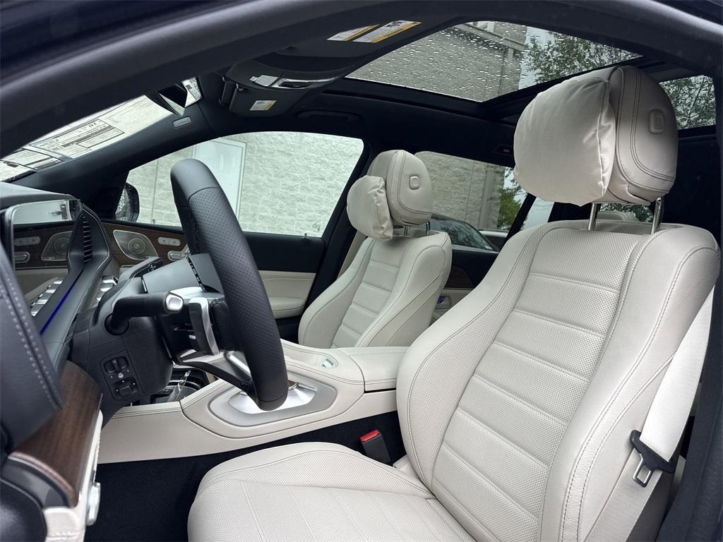 new 2025 Mercedes-Benz GLS 580 car, priced at $119,995