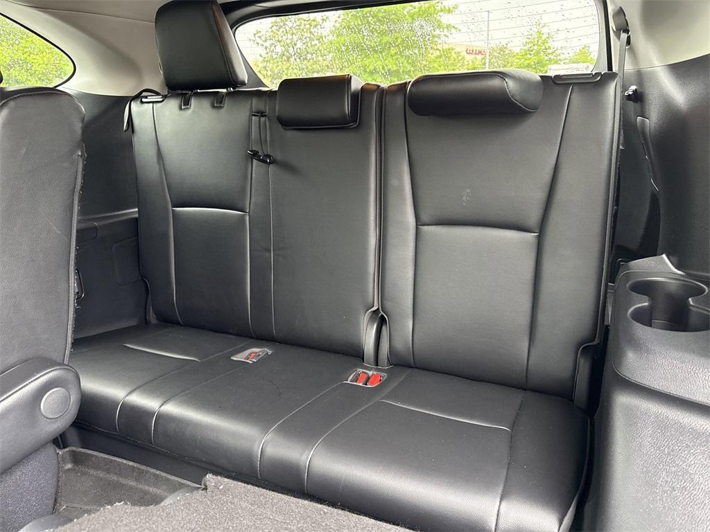used 2021 Toyota Highlander car, priced at $28,650