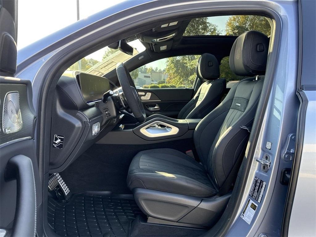 new 2025 Mercedes-Benz AMG GLE 63 car, priced at $148,095