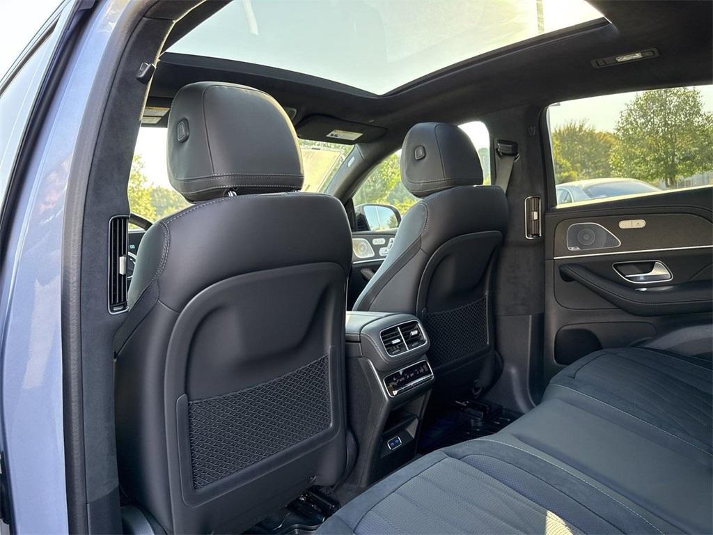 new 2025 Mercedes-Benz AMG GLE 63 car, priced at $148,095
