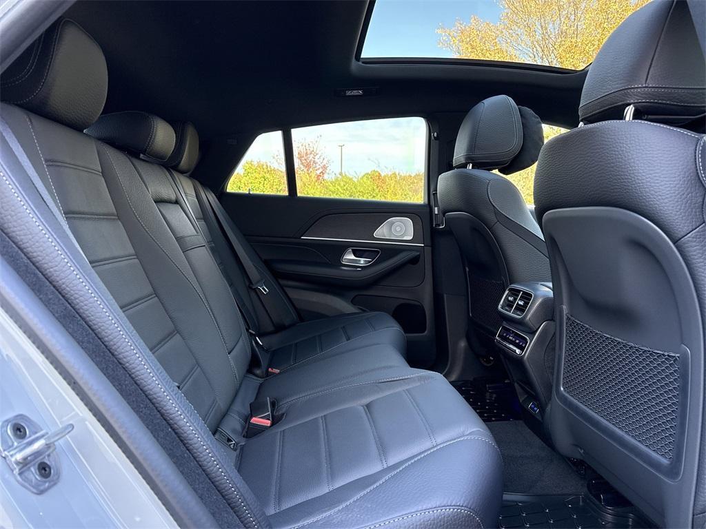 new 2026 Mercedes-Benz GLE 450 car, priced at $94,620