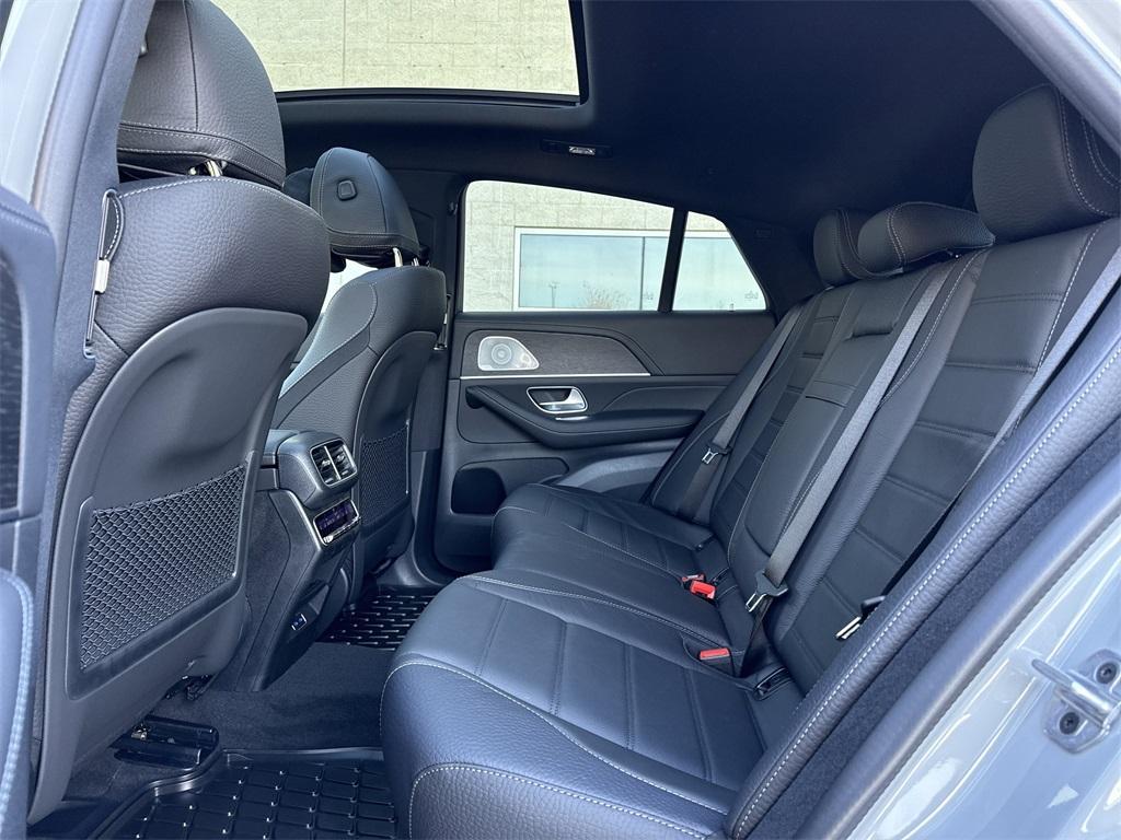 new 2026 Mercedes-Benz GLE 450 car, priced at $94,620
