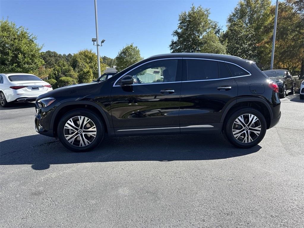 new 2025 Mercedes-Benz GLA 250 car, priced at $47,295