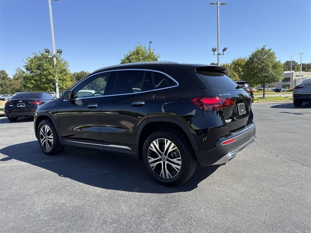 new 2025 Mercedes-Benz GLA 250 car, priced at $47,295