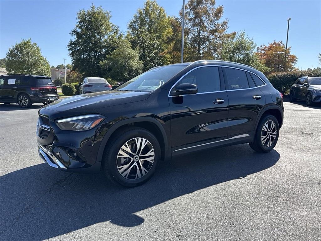 new 2025 Mercedes-Benz GLA 250 car, priced at $47,295