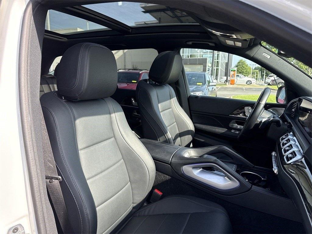 used 2024 Mercedes-Benz GLE 350 car, priced at $52,950