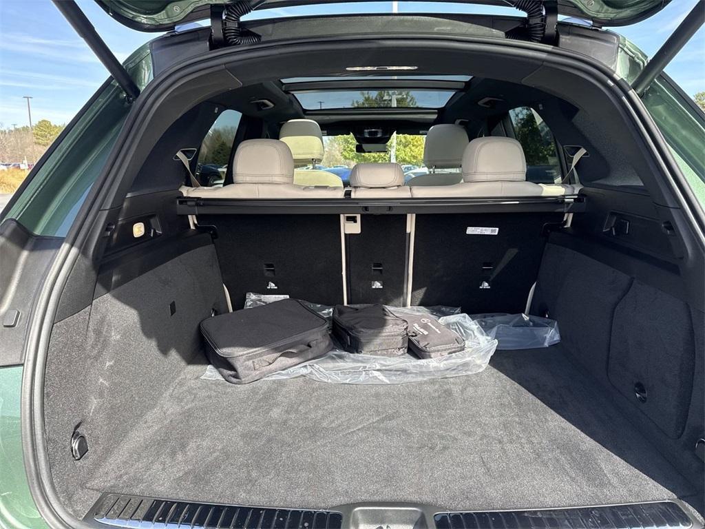 new 2025 Mercedes-Benz GLE 450e car, priced at $90,480