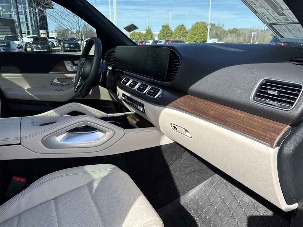 new 2025 Mercedes-Benz GLE 450e car, priced at $90,480