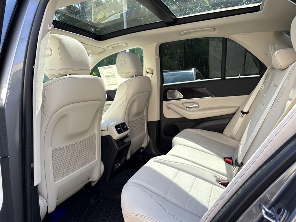 new 2025 Mercedes-Benz GLE 350 car, priced at $71,725