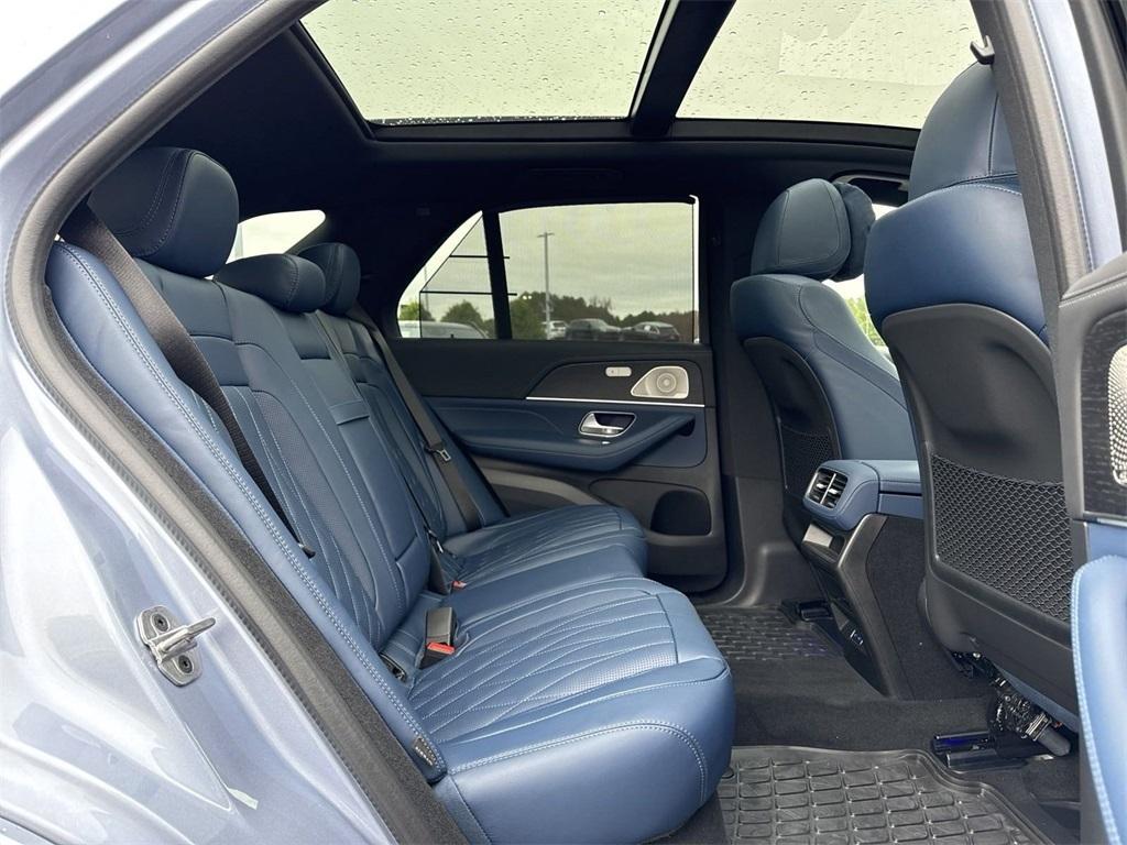 new 2025 Mercedes-Benz AMG GLE 63 car, priced at $155,975