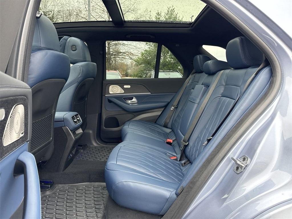 new 2025 Mercedes-Benz AMG GLE 63 car, priced at $155,975