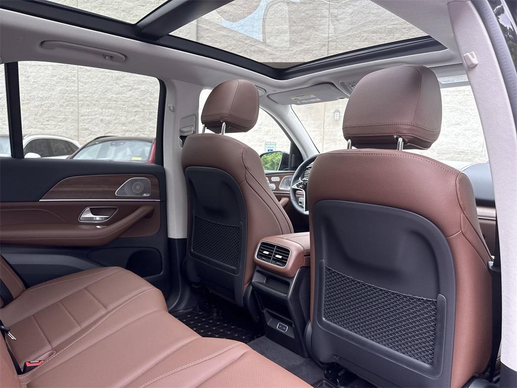 new 2025 Mercedes-Benz GLE 350 car, priced at $75,130