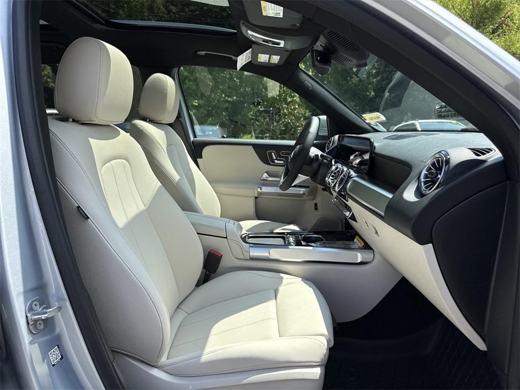 new 2026 Mercedes-Benz GLB 250 car, priced at $52,565
