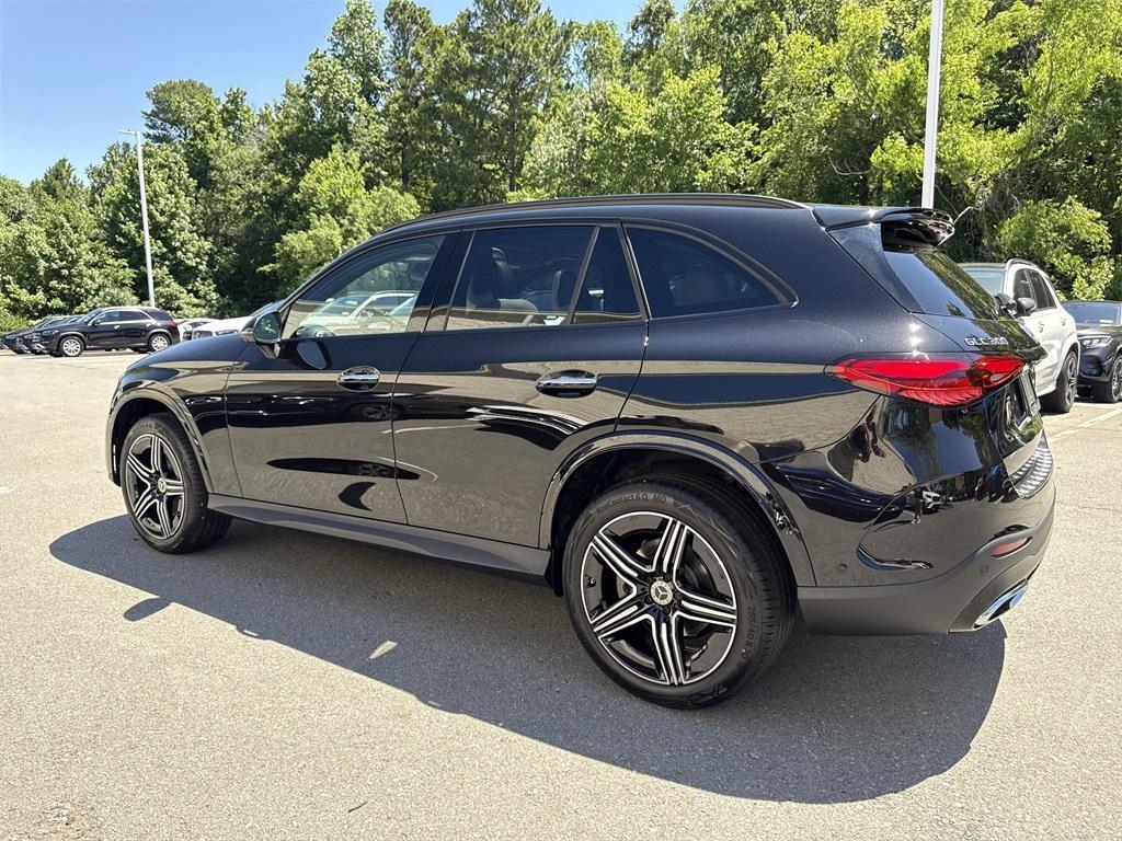 new 2025 Mercedes-Benz GLC 300 car, priced at $67,575