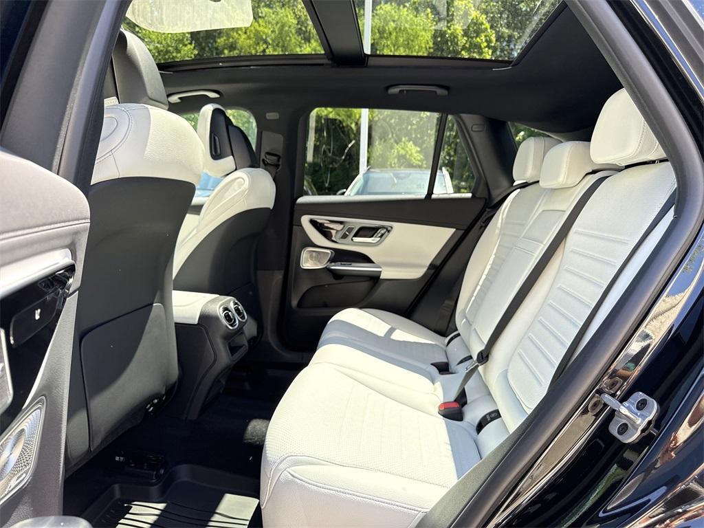 new 2025 Mercedes-Benz GLC 300 car, priced at $67,575